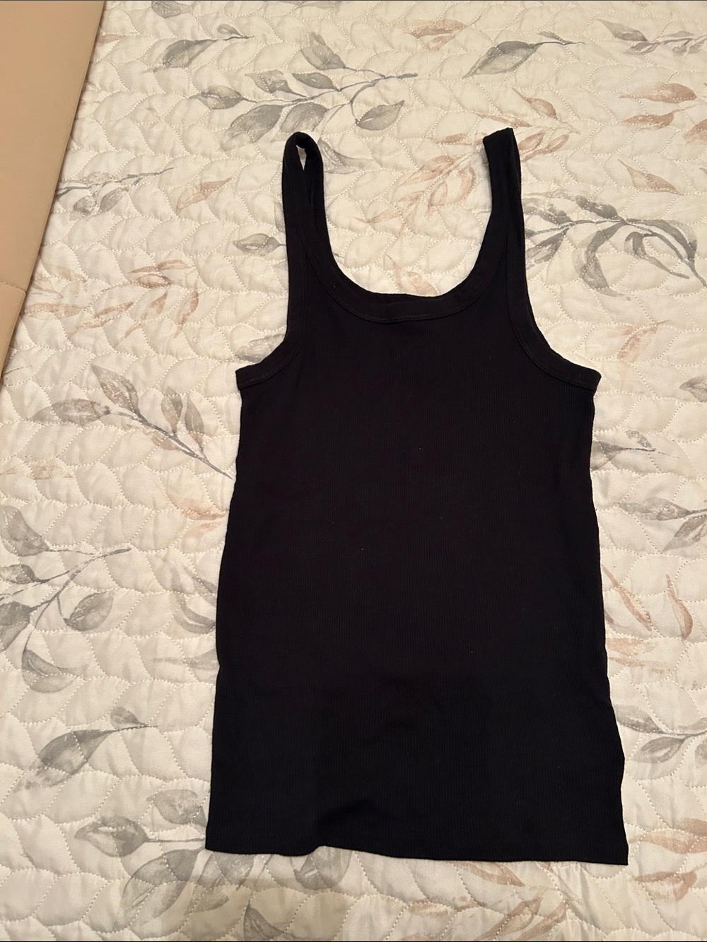American Eagle Outfitters Black Ribbed Tank Top - Women's